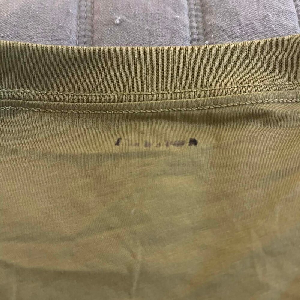 NWT Olive J. Crew tee - very soft - size medium - Picture 4 of 4